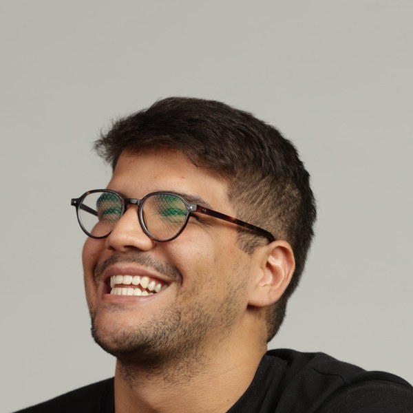 Portrait of Mateus Franzé, brand and launch designer